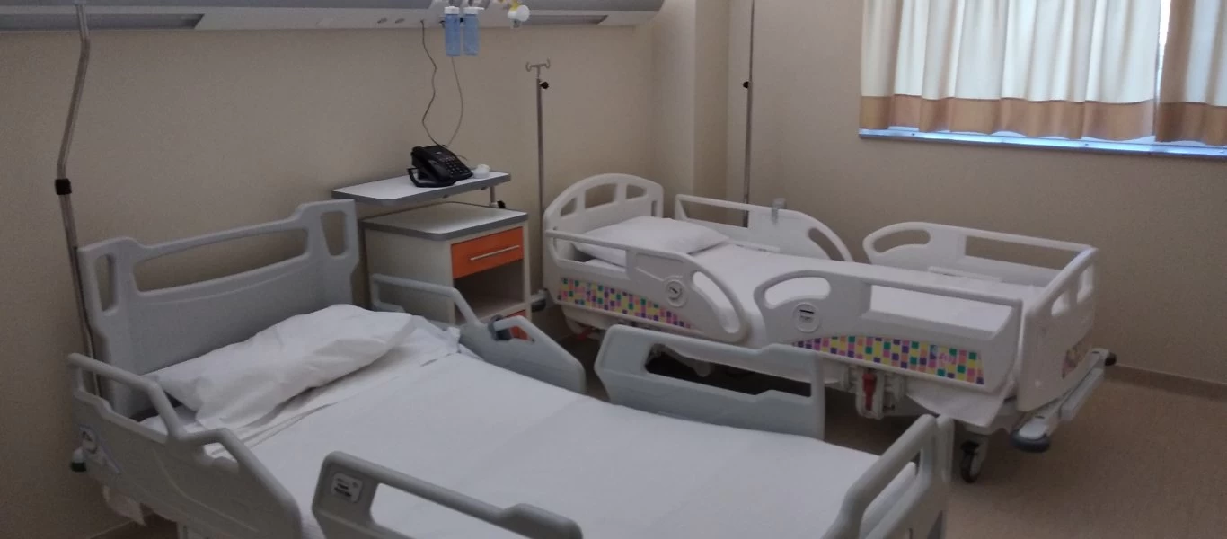 Σέρρες: Κόρη ασθενούς τραβούσε βίντεο στο νοσοκομείο - Τι υποστηρίζει ο διοικητής (βίντεο)